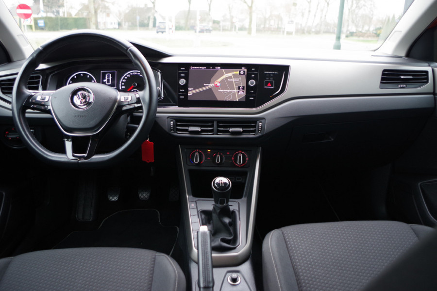 Volkswagen Polo 1.0 TSI 95 PK Comfortline 5 Drs. Carplay, Navigatie, Adap. Cruise Control, Airco