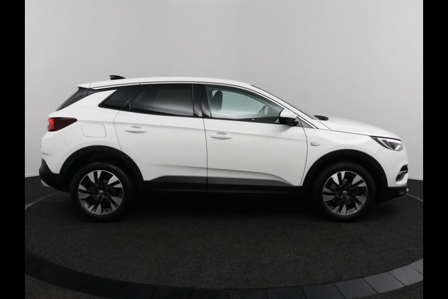 Opel Grandland X 1.2 Turbo Business Executive*AUTO*ECC*NAVI*TEL*CAM