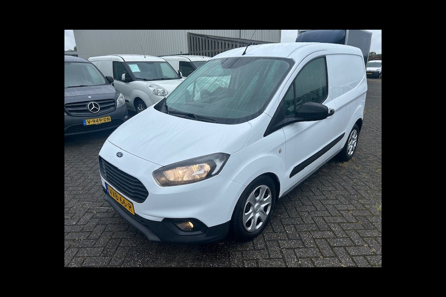 Ford Transit Courier 1.5 TDCI Ambiente Start&Stop AIRCO I APPLE CARPLAY I NAVIGATIE I COMPLETE ONDERHOUDSHISTORIE