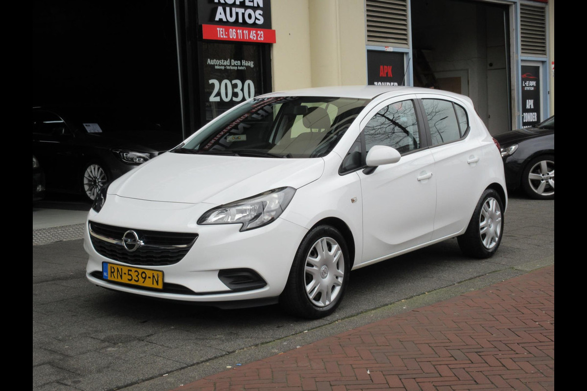 Opel Corsa 1.4 Favourite 5 Deurs Airco PDC