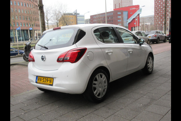 Opel Corsa 1.4 Favourite 5 Deurs Airco PDC