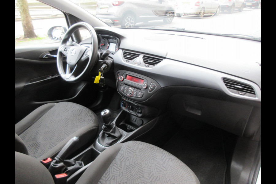 Opel Corsa 1.4 Favourite 5 Deurs Airco PDC