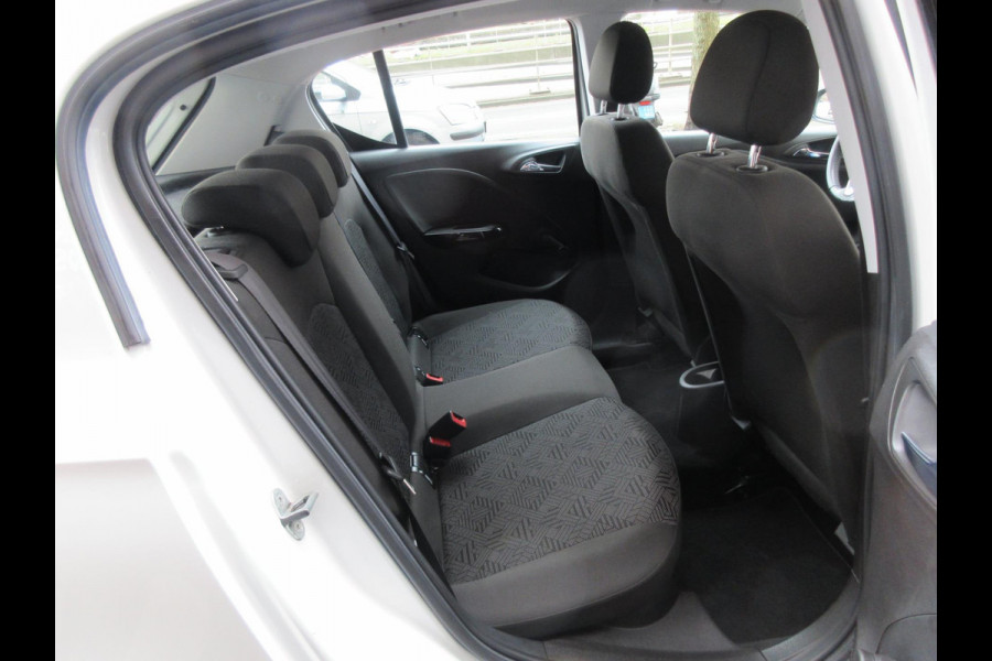 Opel Corsa 1.4 Favourite 5 Deurs Airco PDC