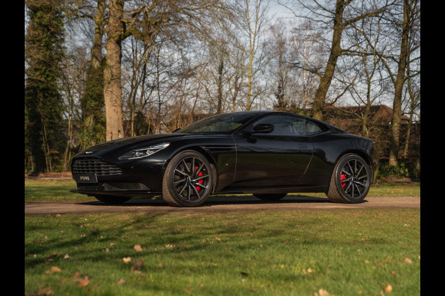 Aston Martin DB11 5.2 V12