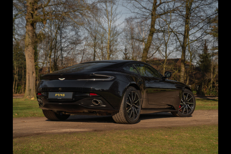 Aston Martin DB11 5.2 V12