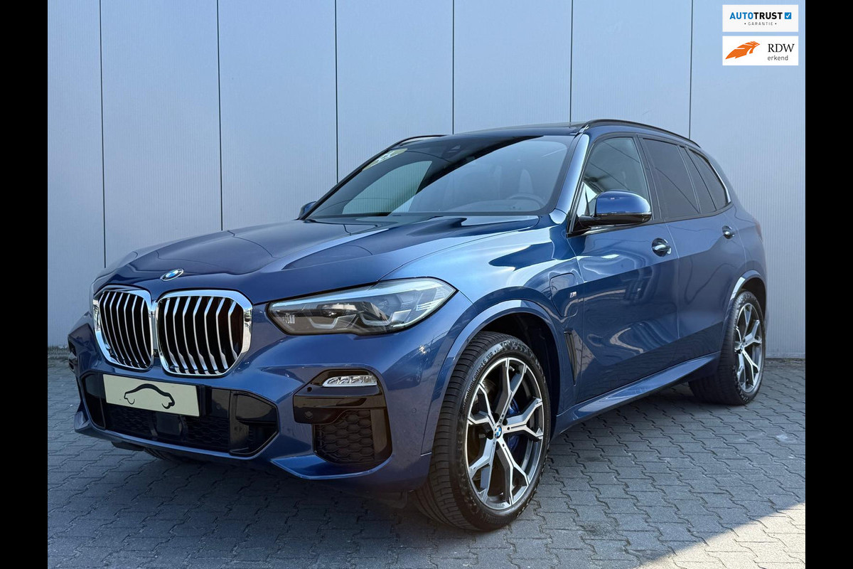 BMW X5 XDrive45e High Executive M Sport / Pano / M Competition Stoelen / H&K Audio