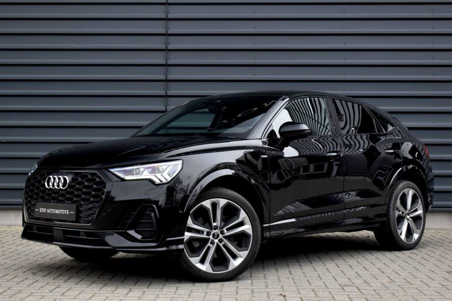 Audi Q3 Sportback 45 TFSI e S Line | ACC | Matrix LED | 20'' Velgen | Keyless Entry | Stoelverwarming | CarPlay | Donker getint glas |