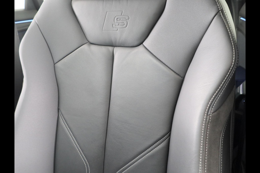 Audi Q3 45 TFSI e S edition 245pk | Panoramadak | Lederen bekleding | Parkeercamera | Verwarmbare voorstoelen