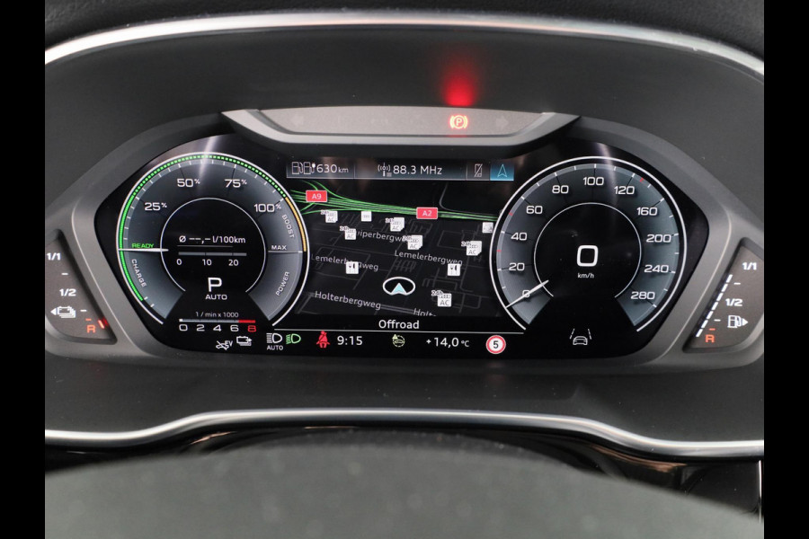 Audi Q3 45 TFSI e S edition 245pk | Panoramadak | Lederen bekleding | Parkeercamera | Verwarmbare voorstoelen