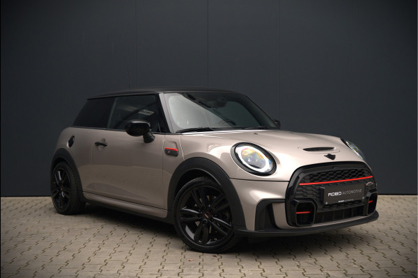 MINI Mini 2.0 Cooper S John Cooper Works | Navigatie | Cruise Control | Apple Carplay | Stoelverwarming | Keyless | Ambiance Verlichting | Automaat | JCW | LED | Parkeersensoren Achter | DAB | Leder | Union Jack