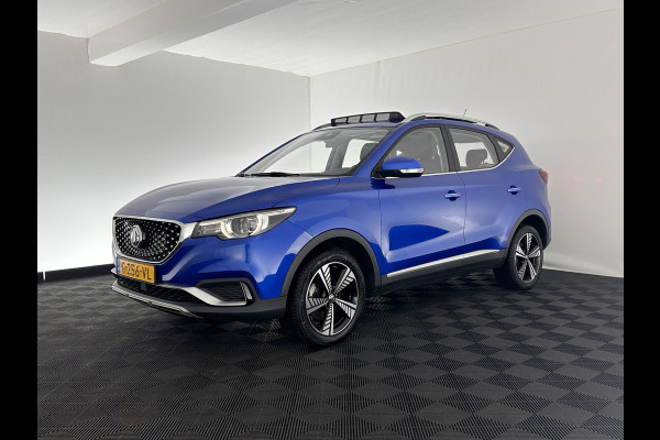 MG ZS EV Luxury 45 kWh (INCL-BTW) *PANO | FULL-LEATHER | CCS-FASTLOADER | KEYLESS | NAVI-FULLMAP | ADAPTIVE-CRUISE | CAMERA | HEATED-SEATS | CARPLAY | LANE-ASSIST | SPORT-SEATS | 17"ALU*