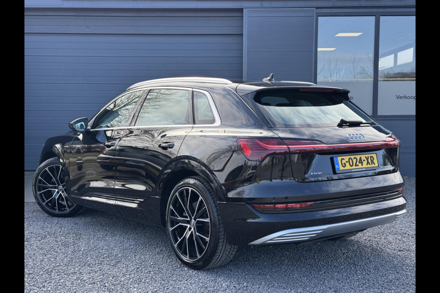 Audi e-tron e-tron 50 quattro Launch edition plus 71 kWh 2e Eigenaar,Navi,Clima,Cruise,Schuifdak,22" LM Velgen,Stoelverwarming,Trekhaak,Leder,BTW Auto,N.A.P,APK tot 12-2025