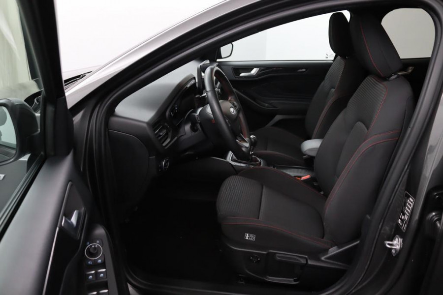 Ford FOCUS Wagon 1.0 EcoBoost Hybrid ST Line*ECC*CRUISE*NAVI*CAM*