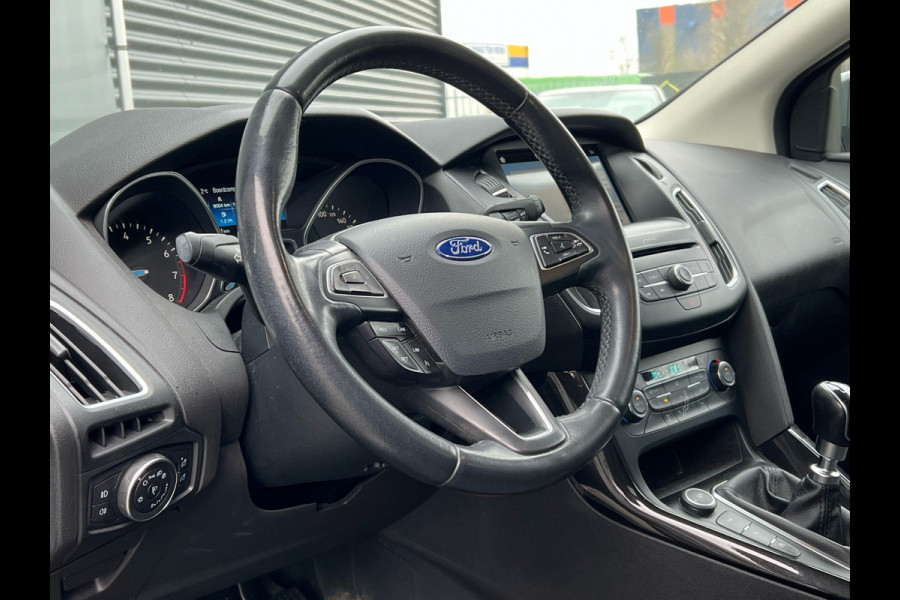 Ford FOCUS Wagon BWJ 2018 | 1.0 126PK Titanium | CLIMA | CAMERA | NAVI | CRUISE | PDC | CARPLAY | TREKHAAK |