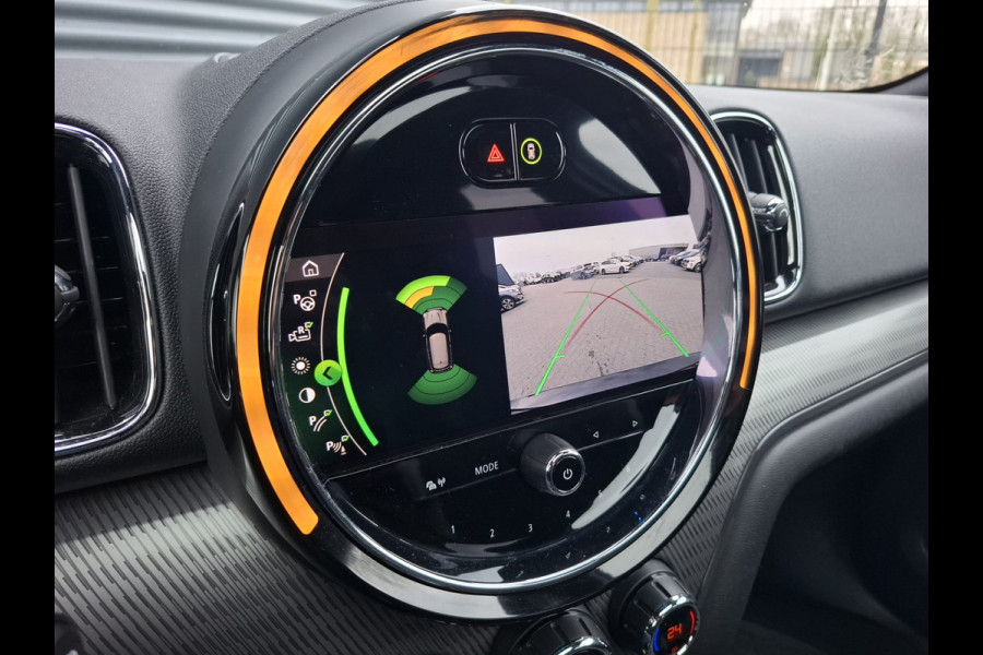 MINI Countryman 2.0 Cooper S E ALL4 JCW Plug in Hybrid PHEV | Panodak | Alcantara Sportstoelen | Adaptive Cruise | Harman Kardon | Sfeerverlichting | Camera | L.M. 19" | DAB | Navigatie |