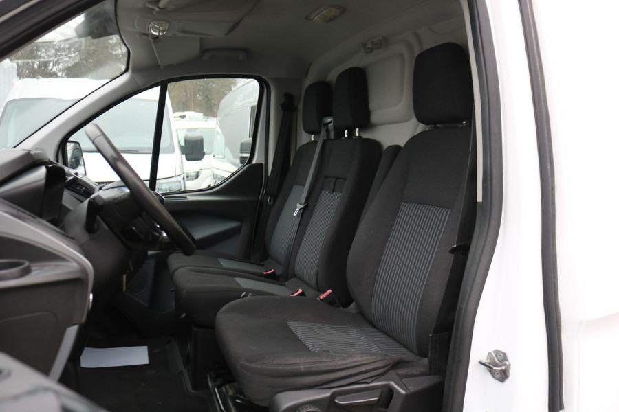 Ford Transit Custom 2.0 TDCI 105pk Euro 6 L1 H1 Trend Airco Navigatie Trekhaak Inrichting