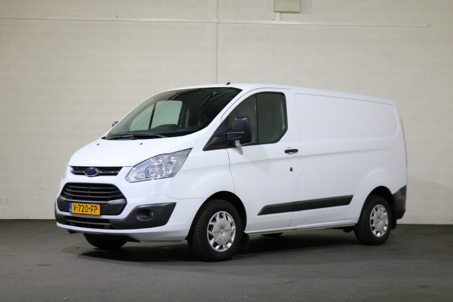 Ford Transit Custom 2.0 TDCI 105pk Euro 6 L1 H1 Trend Airco Navigatie Trekhaak Inrichting