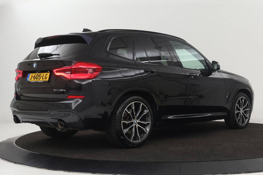 BMW X3 xDrive30e M Sport | Leder | Stoelverwarming | Camera | Carplay | Sfeerverlichting | DAB | Sportstoelen | Full LED