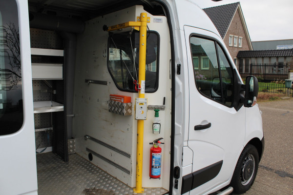 Renault Master Servicewagen T35 2.3 dCi 130PK Euro6 L2H2 ✓ werkplaats inrichting ✓ takel 75KG  ✓ standkachel ✓ imperiaal