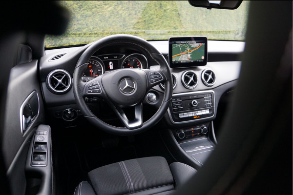 Mercedes-Benz CLA-Klasse Shooting Brake CLA 180 SB | Carplay Navigatie Camera