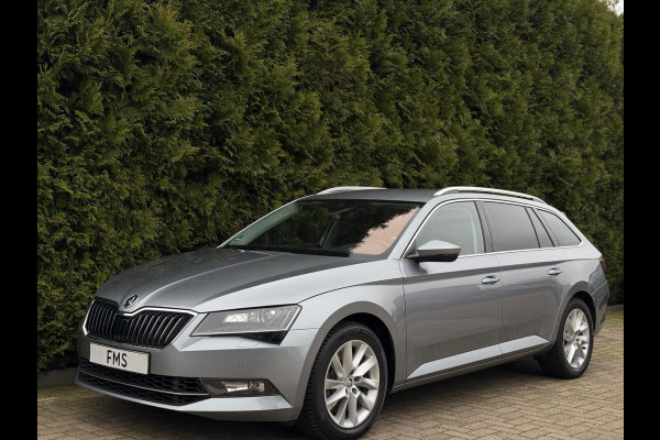 Škoda Superb Combi 2.0 TSI 4x4 CarPlay Trekhaak Camera