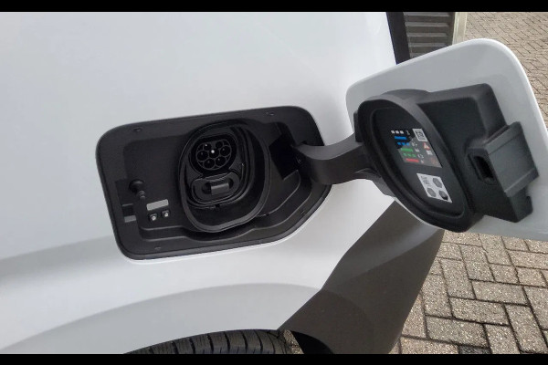 Renault Master ELECTRIC E-TECH Z.E. 87 KW - L2H2 GESLOTEN - 2000 KG. TREKGEWICHT - V-40-LRF