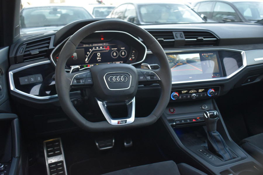Audi Q3 Sportback TFSI RSQ3 Pano Lane ACC Camera