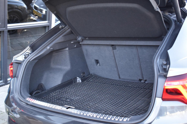 Audi Q3 Sportback TFSI RSQ3 Pano Lane ACC Camera