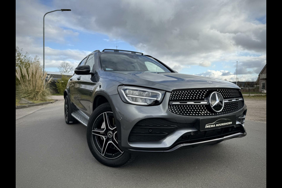 Mercedes-Benz GLC 300e 4MATIC AMG Panoramadak|Burmester®|Camera|Keyless|Distronic|Night pakket|Sfeerverlichting