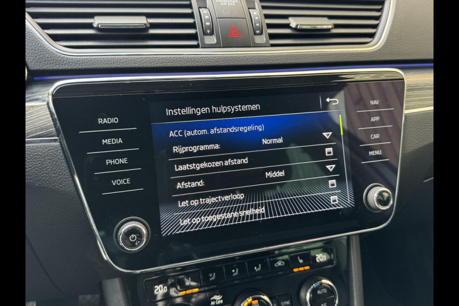 Škoda Superb 1.5 TSI Business Edition | LED | Canton | Navigatiesysteem | Elektrisch verstelbare bestuurdersstoel | Virtual cockpit | Stoelve