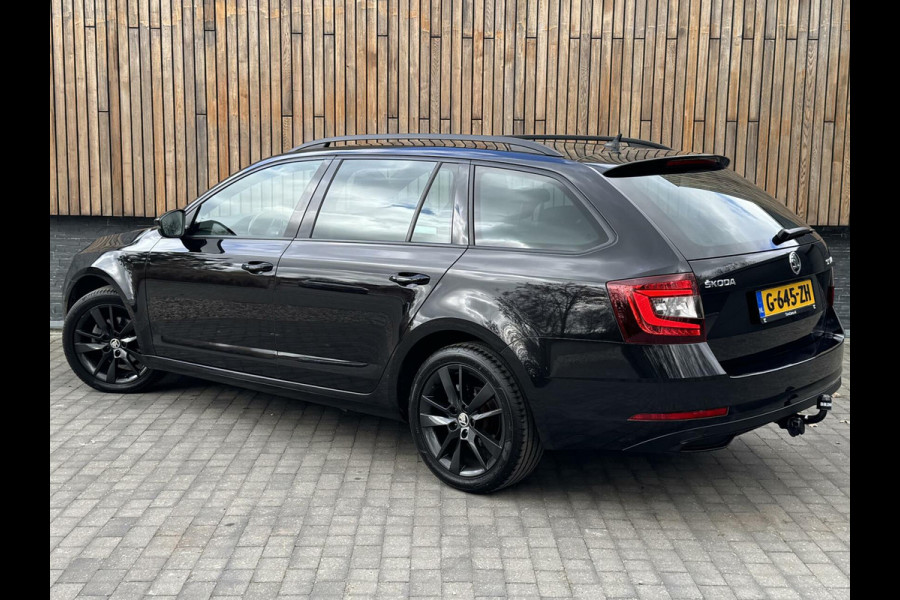 Škoda Octavia Combi 1.5 TSI Greentech Sport Business Automaat | Cruise control | Climate control | Trekhaak | Parkeersensoren achter | Zwart o