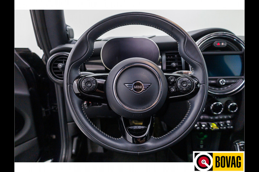 MINI Mini Electric Yours 33 kWh | Panoramadak | Leer | Achteruitrijcamera | Harman Kardon Stoelverwarming, Navigatie, Head-up display