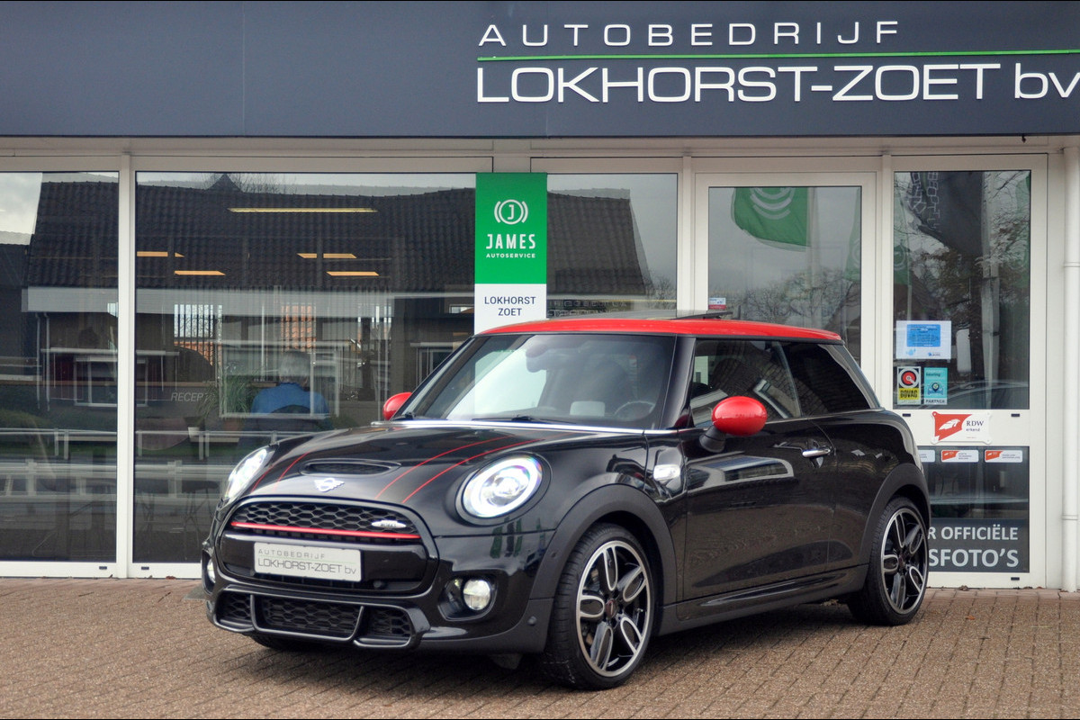 MINI Mini 2.0 Cooper S Automaat | JCW Pakket | 18 inch | Panoramadak | Origineel NL auto