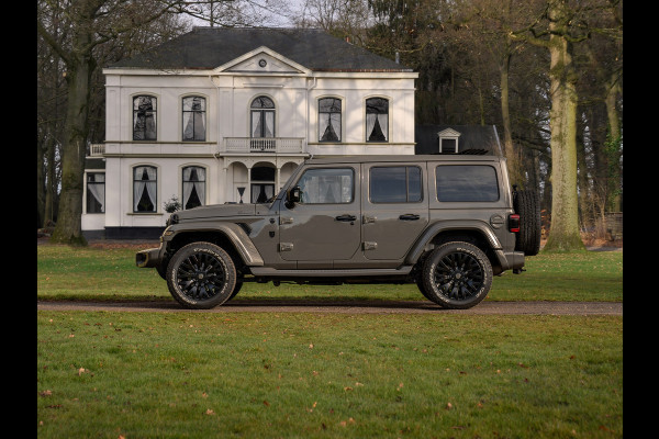 Jeep Wrangler Unlimited Brute Richmond 2.0T Sahara | Vouwdak | 1e eigenaar | NL-auto | LED