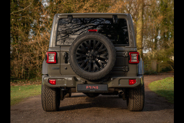 Jeep Wrangler Unlimited Brute Richmond 2.0T Sahara | Vouwdak | 1e eigenaar | NL-auto | LED