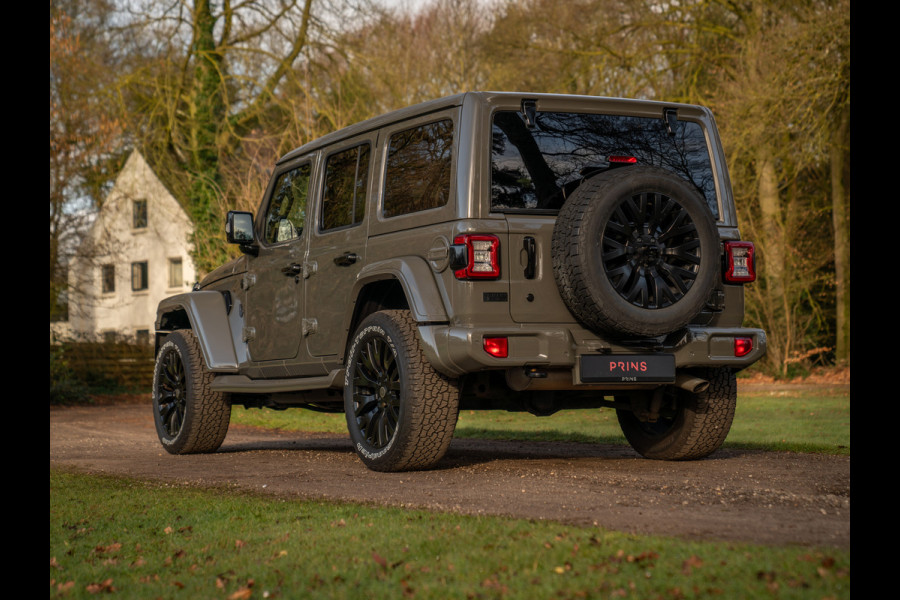 Jeep Wrangler Unlimited Brute Richmond 2.0T Sahara | Vouwdak | 1e eigenaar | NL-auto | LED