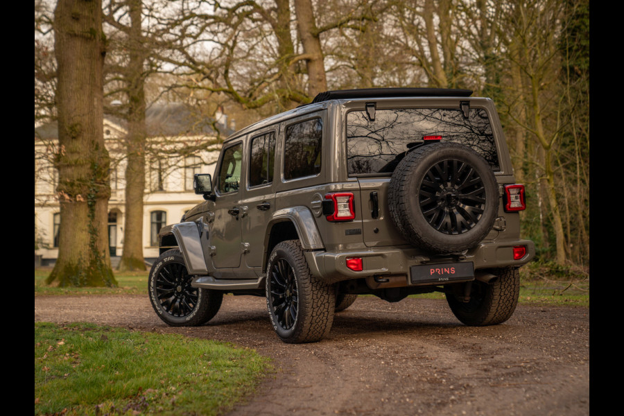 Jeep Wrangler Unlimited Brute Richmond 2.0T Sahara | Vouwdak | 1e eigenaar | NL-auto | LED