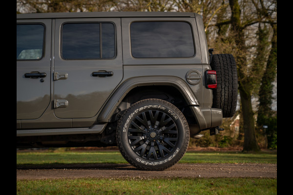 Jeep Wrangler Unlimited Brute Richmond 2.0T Sahara | Vouwdak | 1e eigenaar | NL-auto | LED