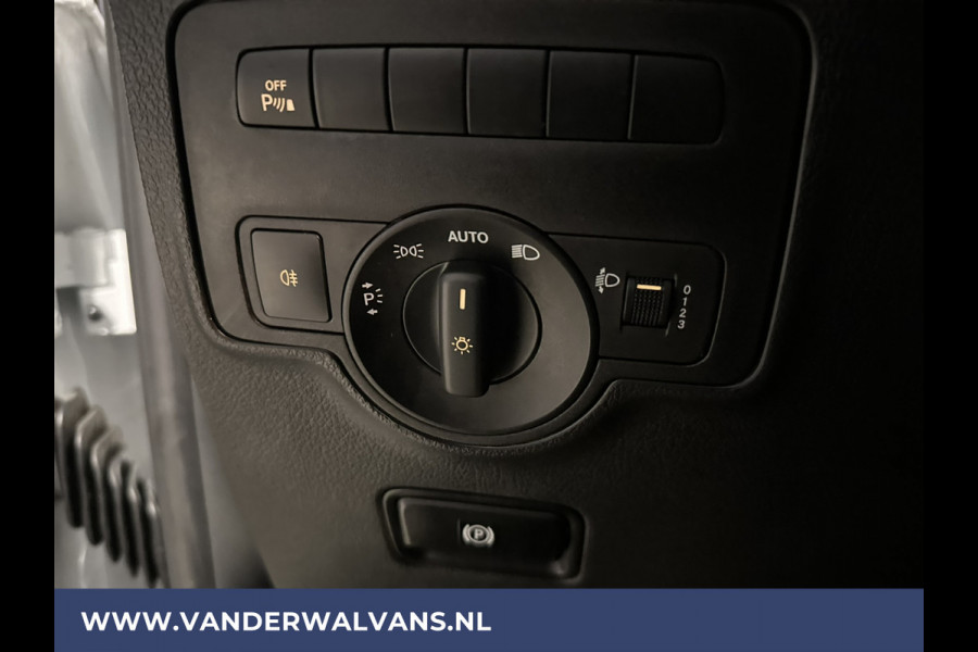 Mercedes-Benz Vito 116 CDI 164pk L3H1 Euro6 Airco | Navigatie | Camera | Imperiaal | Trekhaak Apple Carplay, Android Auto, Cruisecontrol, Parkeersensoren