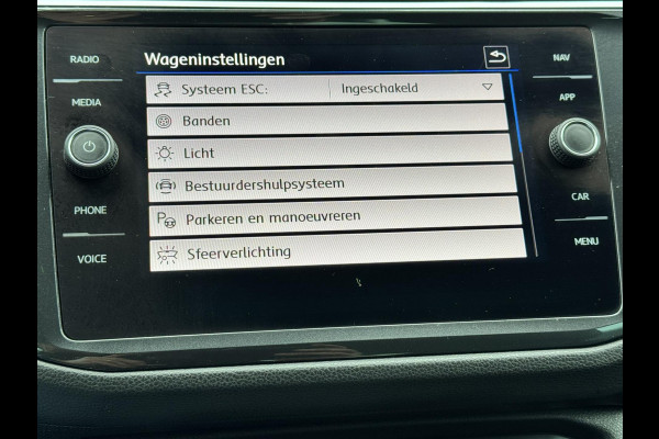 Volkswagen Tiguan 1.5 TSI ACT Highline Business R Adaptive cruise control Climate control Parkeercamera Apple / Android carplay