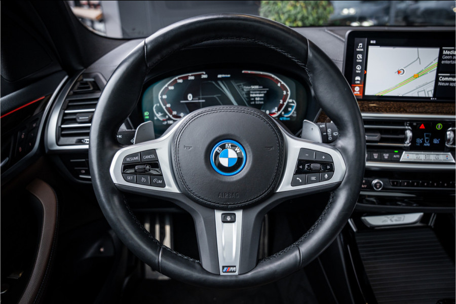 BMW X3 xDrive30e M-Sport - Panorama | Elek. Trekhaak | 360 Camera | Memory | HUD | Keyless