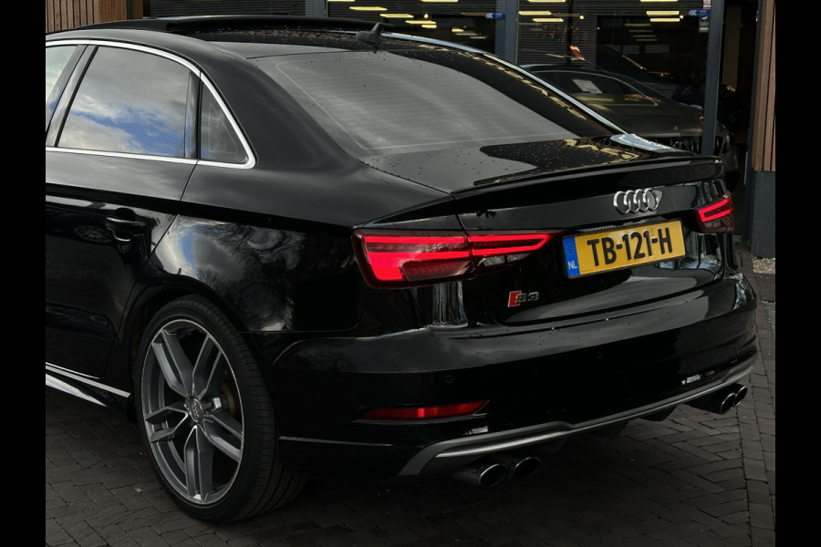 Audi S3 2.0 TFSI quattro Limousine Panoramadak Virtual Dash B&O Xenon Keyless Leer Stoelverw.