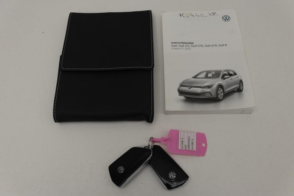 Volkswagen Golf 1.0 TSI | Carplay | Adaptive cruise | PDC | Full LED | Active Info Display | Bluetooth | Regensensor