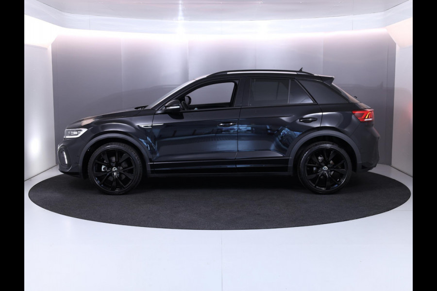 Volkswagen T-Roc 1.5 TSI R-Line 150PK Automaat (DSG) | Black Style | 19"LM velgen | Trekhaak afneembaar | Parkeercamera |