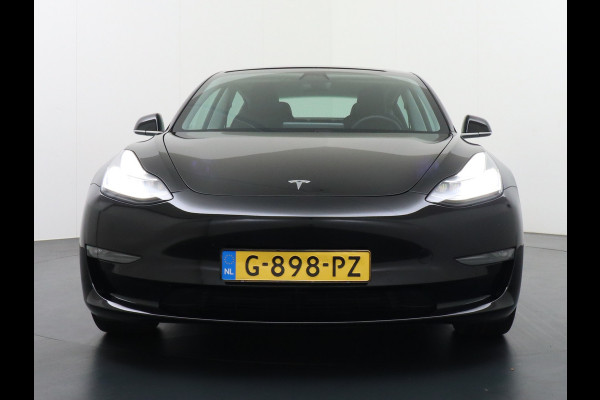 Tesla Model 3 Long Range 75kWh 463PK Lmv-18" Telefoon-Sleutel Premium Audio 4wd AutoPilot Panoramadak Camera's Leder Adaptive-CruiseControl-St Stoel en achterbank verwarming Keyless Electr.Stoelen+Memory+Easy-Entry WiFi Origineel Nederlandse auto Grootste accu, Tot 16,5kwh thuis laden. Accu garantie 10-12-2027 / 192.000km