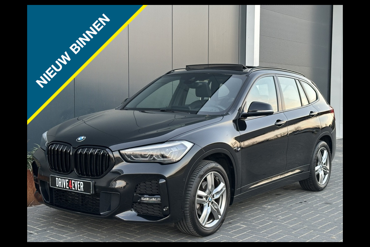 BMW X1 sDrive18i M PACK 2022 PANO NAVI CR CONTROL CAMERA CLIMATE CONTRO