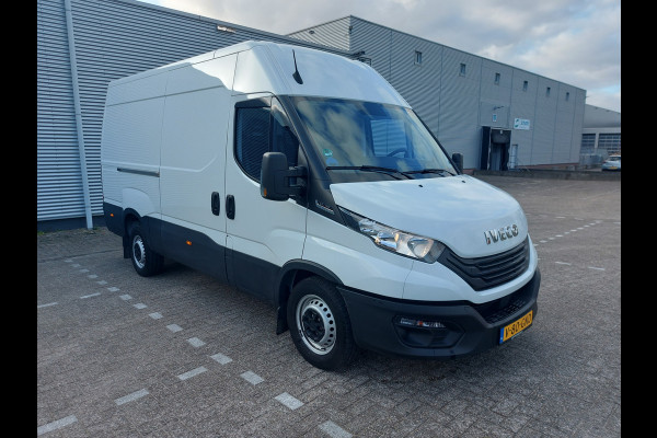 Iveco Daily 35S18V 3.0 352 H2 Automaat 8,luchtvering,trekhaak ,clima,navigatie/camera/carplay,Prijs EXCL.BTW