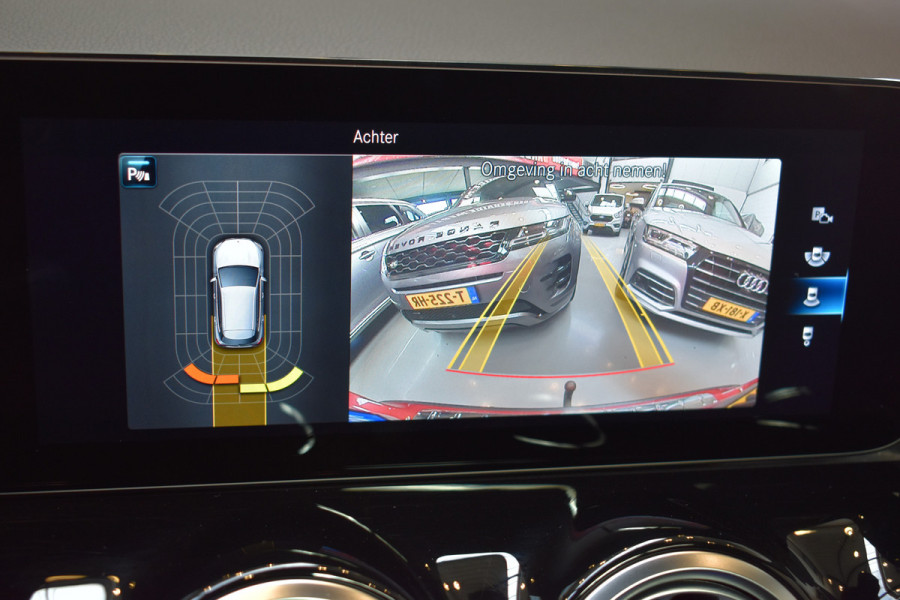 Mercedes-Benz GLA 200 Business Solution AMG Trekhaak el-achterklep Amg-pakket Pano dak