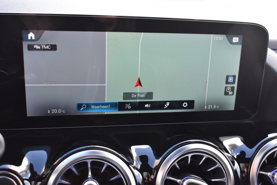 Mercedes-Benz GLA 200 Business Solution AMG Trekhaak el-achterklep Amg-pakket Pano dak