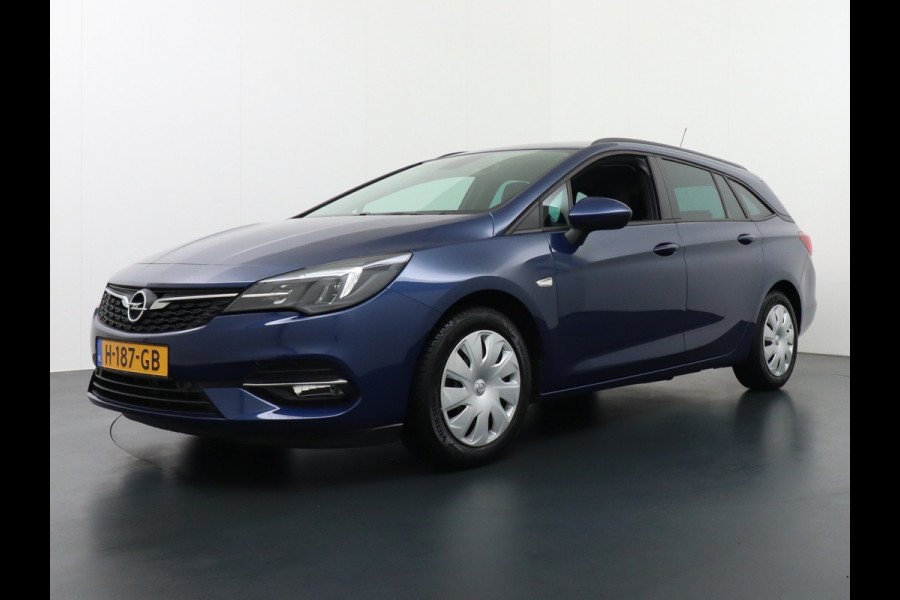 Opel Astra Sports Tourer T 111PK Edition Afnb.Trekhaak AGR-Stoelen Apple Carplay Android Auto Navi Camera Cruise Control Ecc Pdc Led DAB+ Regen-Lichtsensor Bluetooth Executive Pakket 1e Eigenaar Zeer Compleet